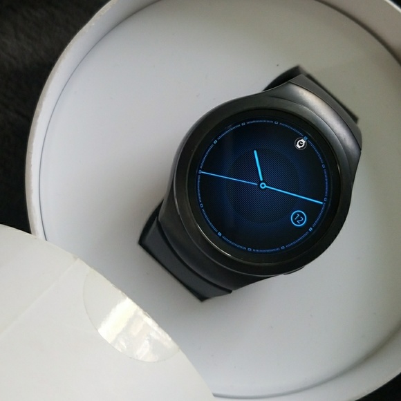 Samsung Gear 2 almost brand new - Picture 3 of 4